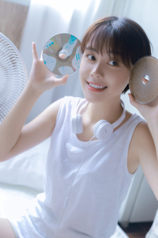与女神同行评价